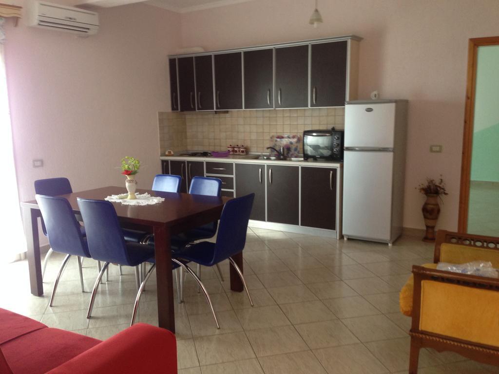 Appartamenti George Orikum Esterno foto