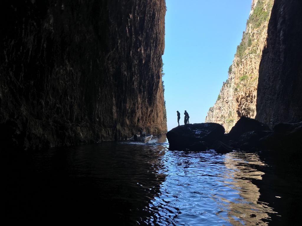 Appartamenti George Orikum Esterno foto
