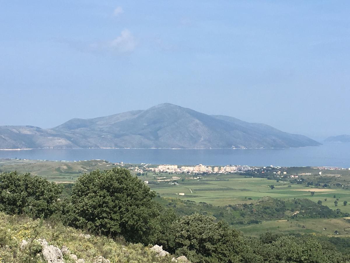 Appartamenti George Orikum Esterno foto